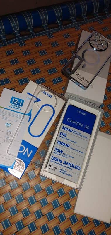 tecni camon 30 12+12/256 gb 4