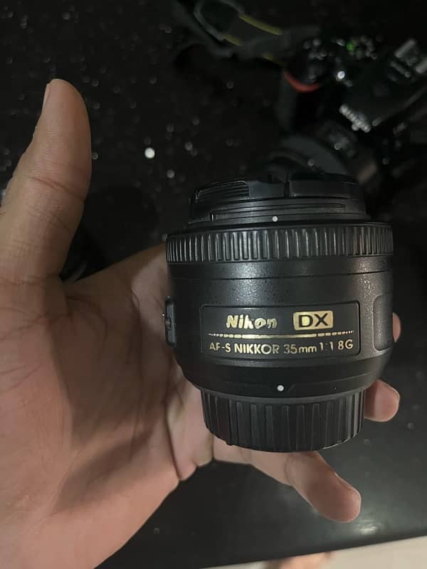 nikon D5500 with 35mm lense 50mm and 18,55 1