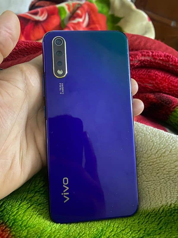 vivo s1 all ok single sim approved 8ram 256 stoger 5