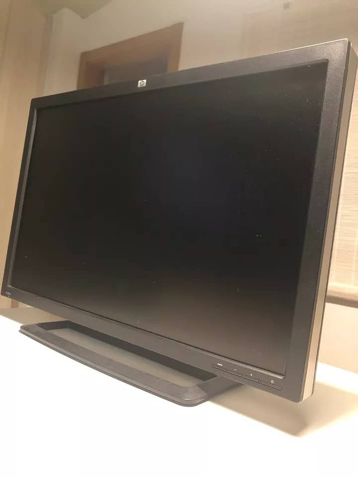 2k HP 30 inch LCD monitor D-port 0