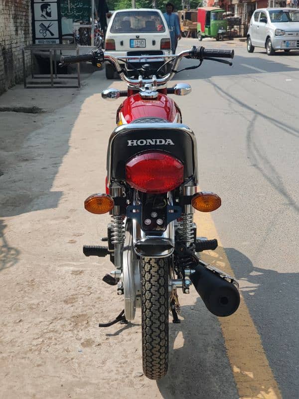 Honda 125 2025 4