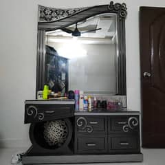 Dressing Table For Sale With Mackup Chair