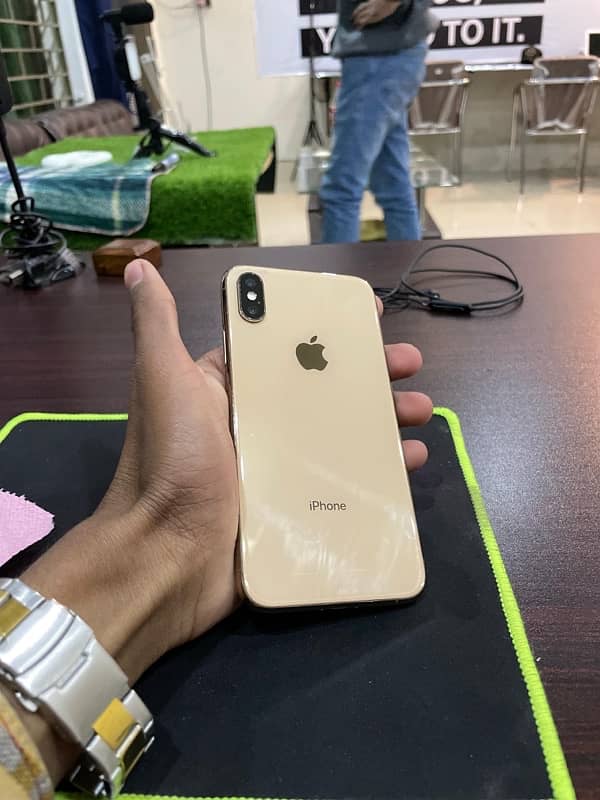 iPhone Xs factory unlock 256 GB 2