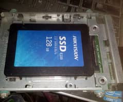 HikVision 128 GB SSD