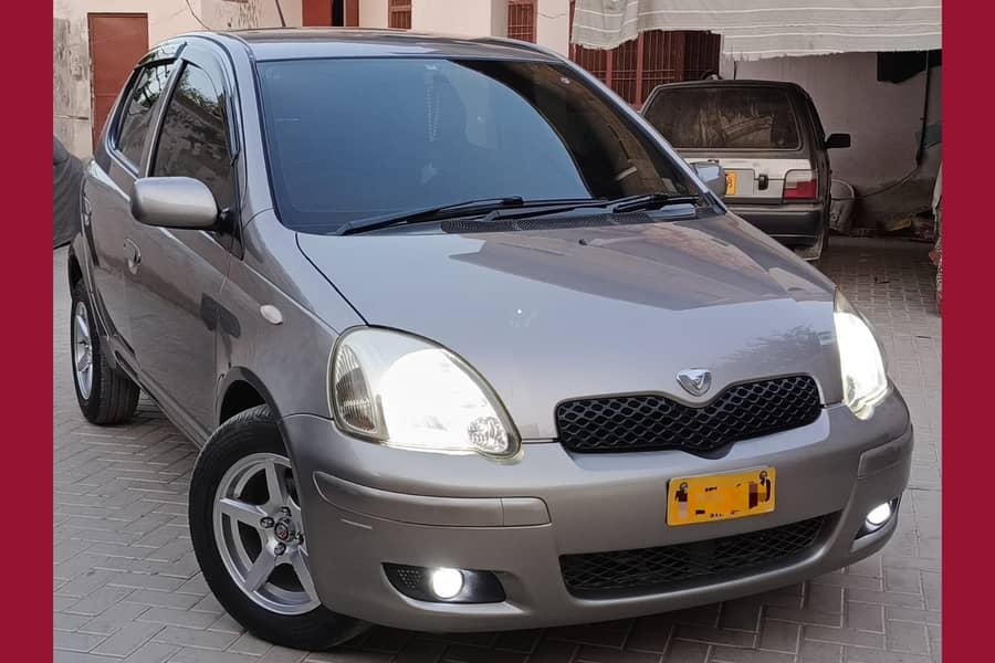 Toyota Vitz 2004 1