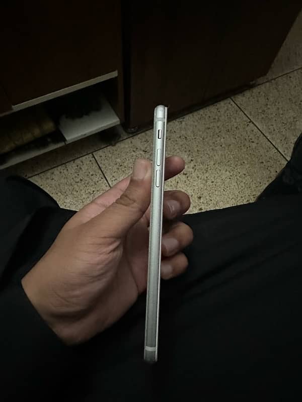 Iphone 8 plus 64gb pta {read add } 3