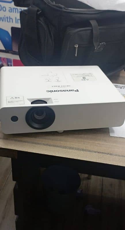 Panasonic Projector VPS PT LW 373 Brand new units with bag and remote 4