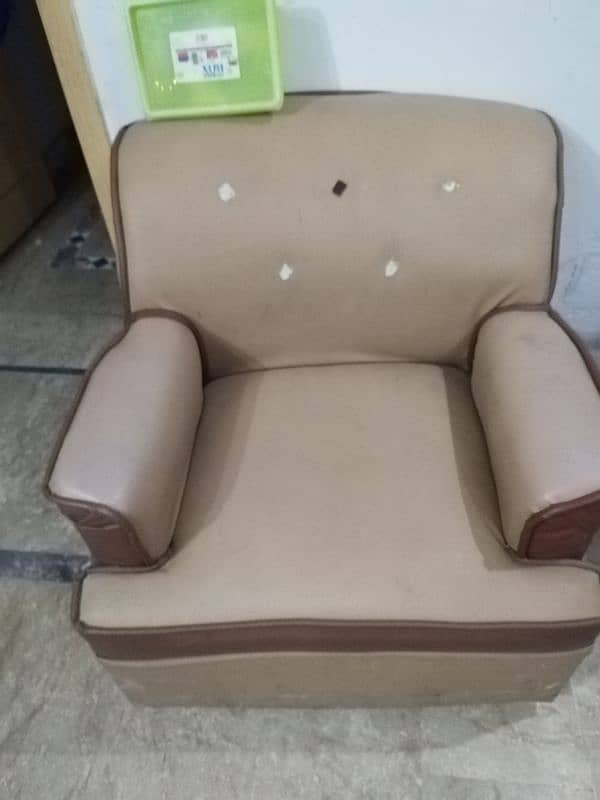 7 seater urgently sale 2