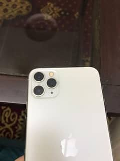 i phone 11 pro max 10/10 condition