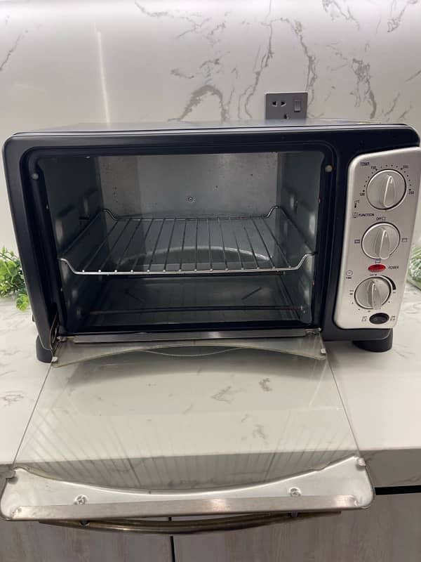 westpoint microwave oven 1