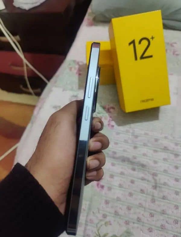 Real Me 12 Plus 5G 10/10 8 Months Warranty 2