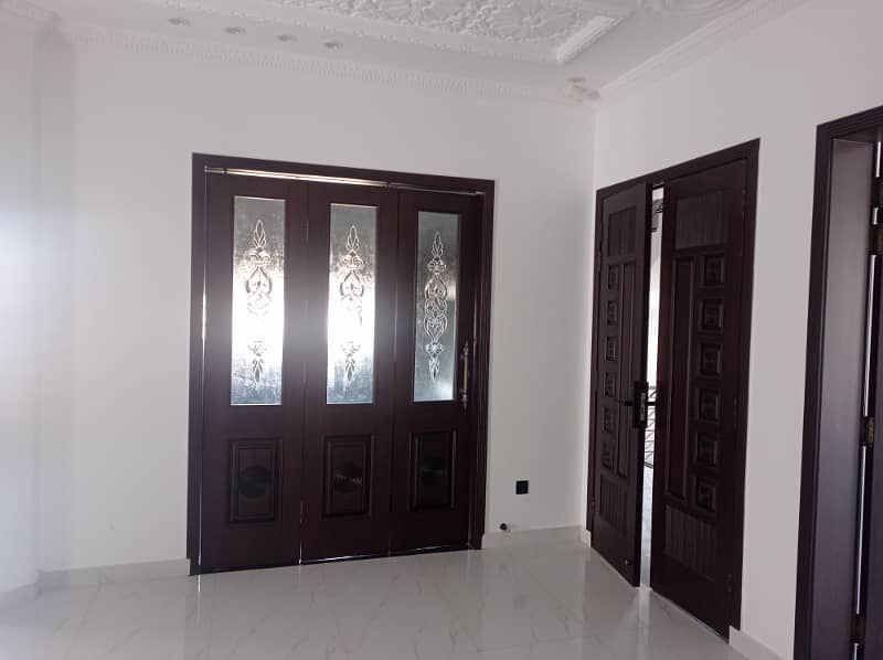 10 Marla House (Upper Potion) Available for Rent in Block G-5 Bahria Orchard Phase 4 3