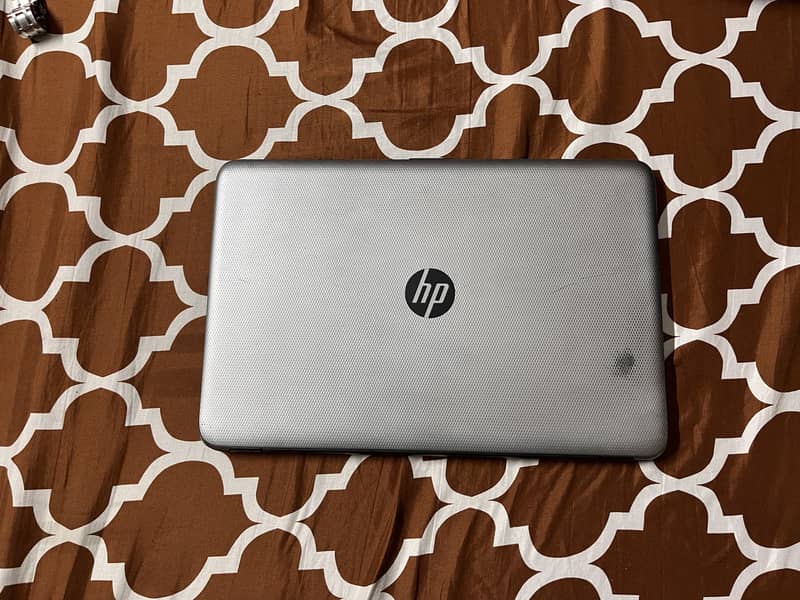 HP core i3 5th Generation 520GB SSD 4