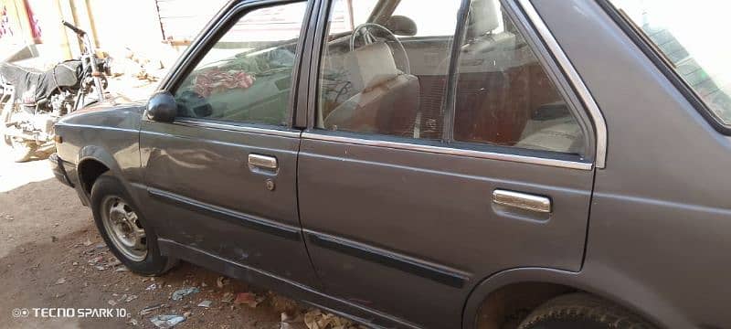 Nissan Sunny 1983 4