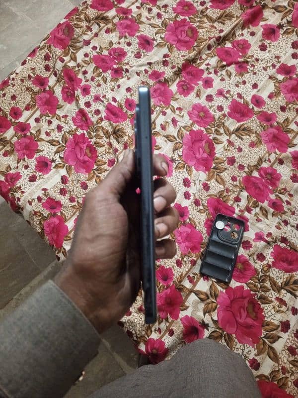 Infinix hot 40 256Gb 2