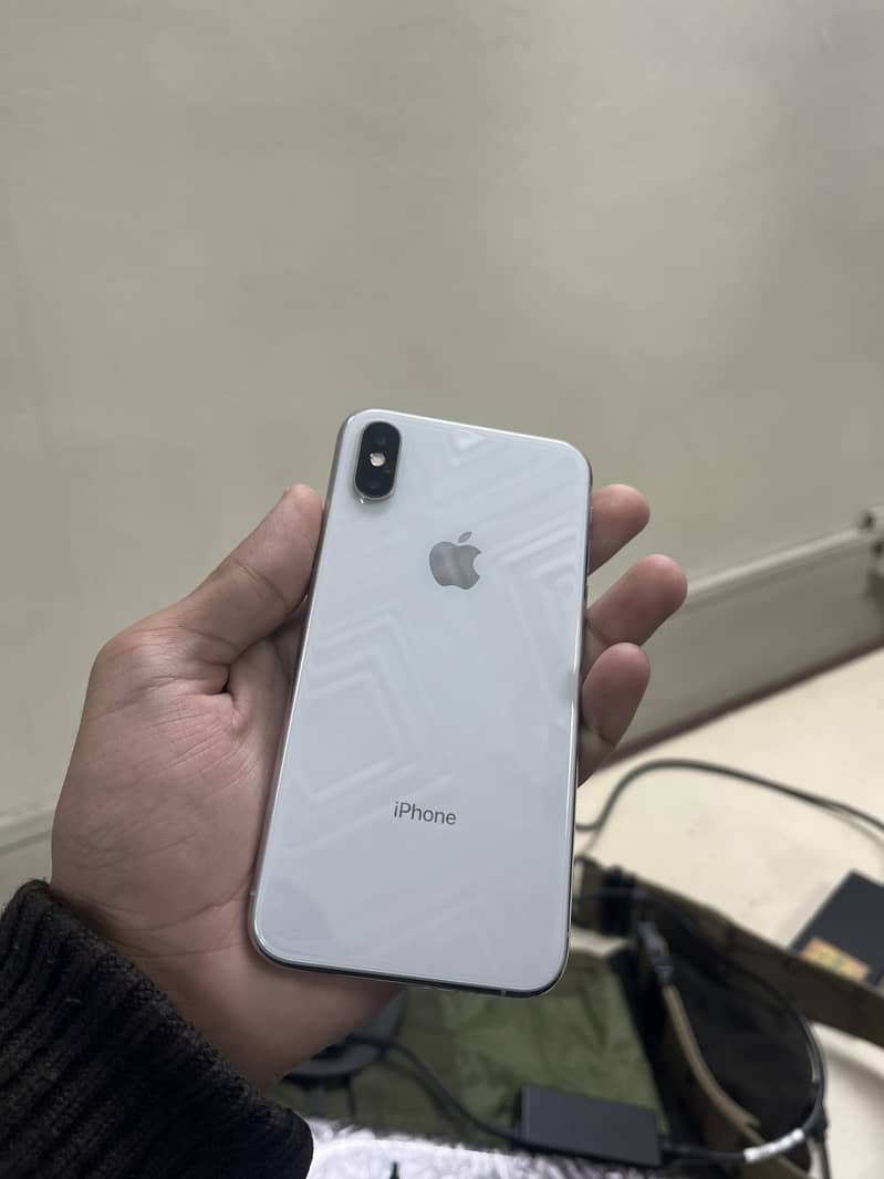 Apple iPhone XS 0