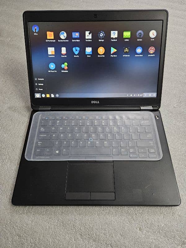 Dell Laptop Fifth Generation with Fast Charger 8