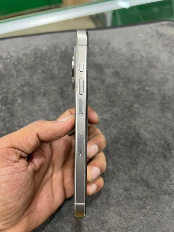 iphone 15 pro max non pta factory unlocked 100 health 256gb 2