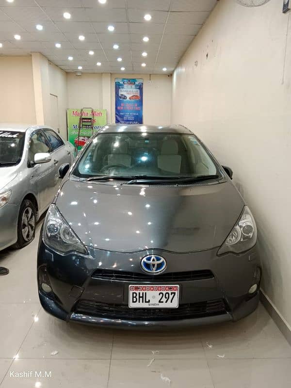 Toyota Aqua Hybrid Car Model 2013/17 0