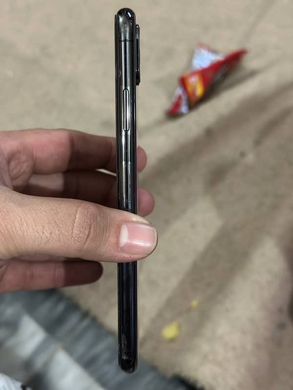 iPhone XS max 256 PTA 3