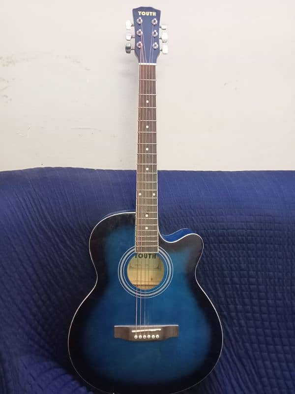 ACOUSTIC GUITAR MEDIUM 40 INCHES FOR SELL 0