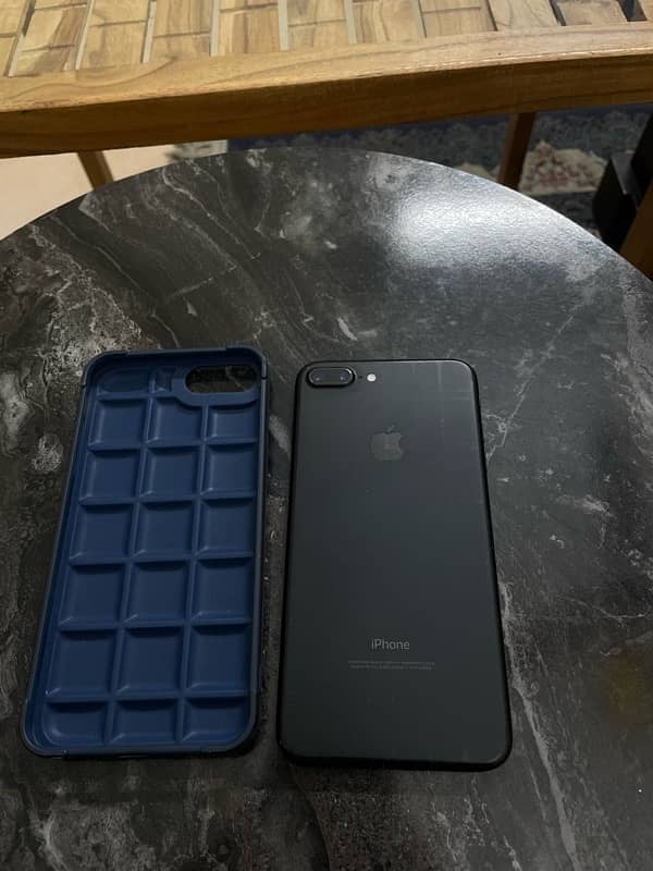 iphone 7 plus black 1