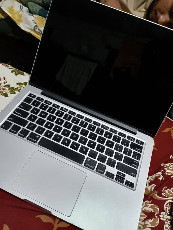 Mac book 15 pro 1