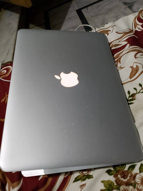 Mac book 15 pro 4