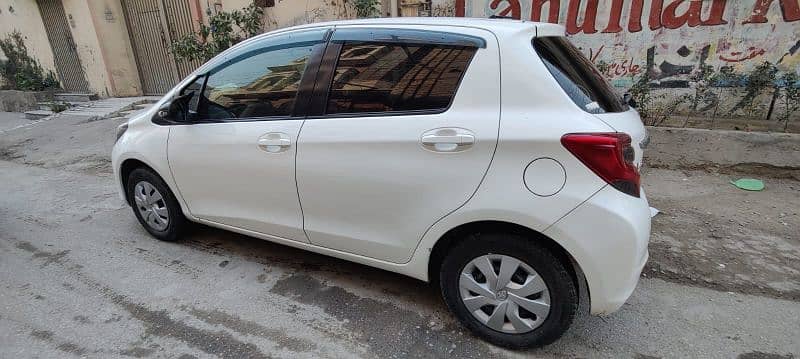 Toyota Vitz 2015 4