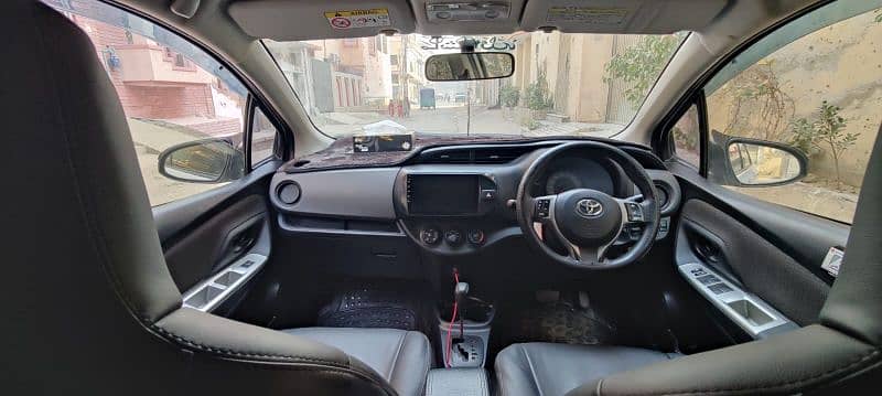 Toyota Vitz 2015 5