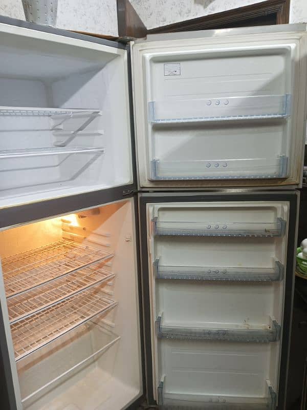 Haier fridge large(family size) 2