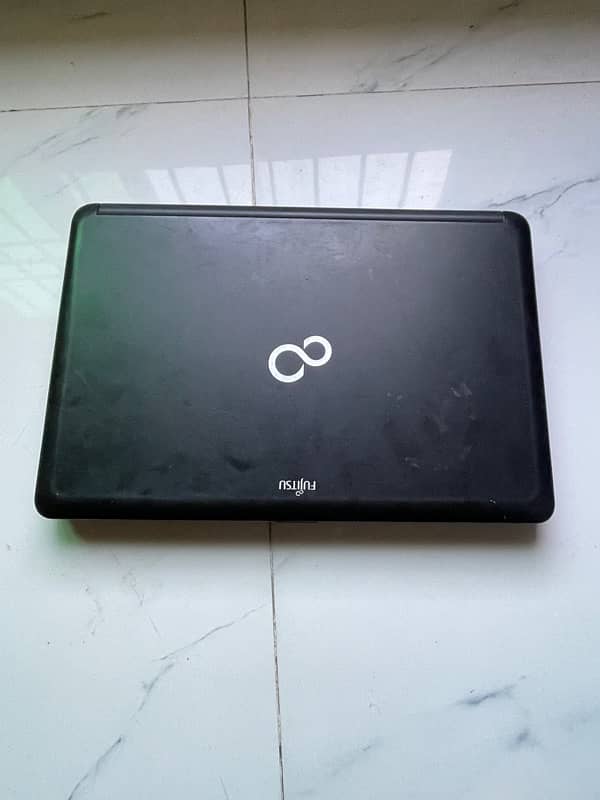 Fujitsu Laptop 1