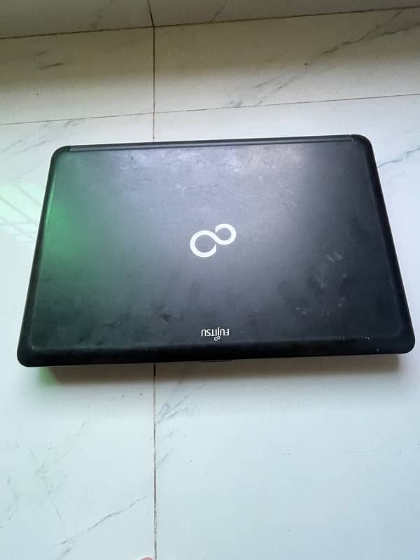 Fujitsu Laptop 4