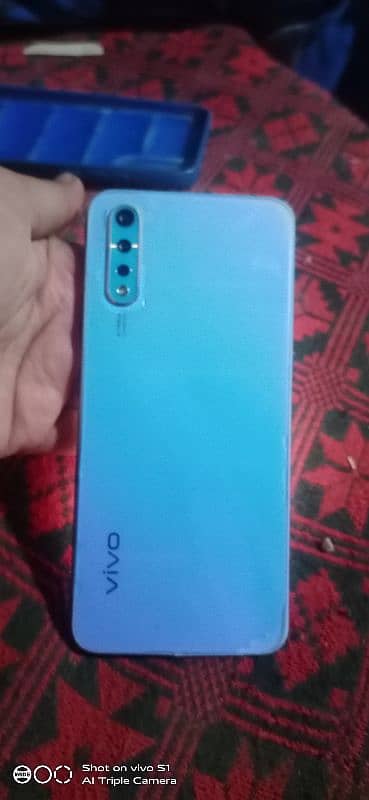 vivo s1 4/128 3