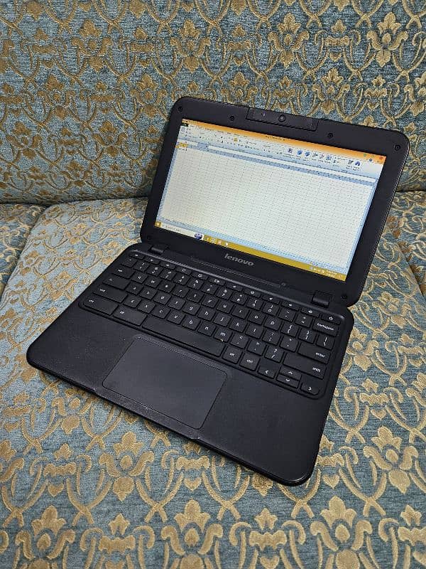 Lenovo Laptop with Charger 5