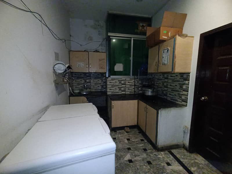 6.7 Marla 3.5 Storey Running Hostel Available In Township 6