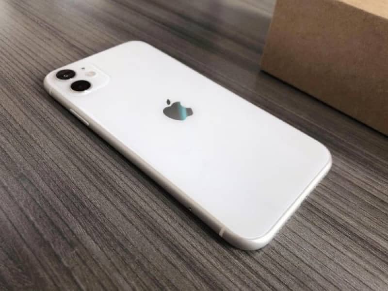 iPhone 11 64 Gb non  PTA no exchange 9