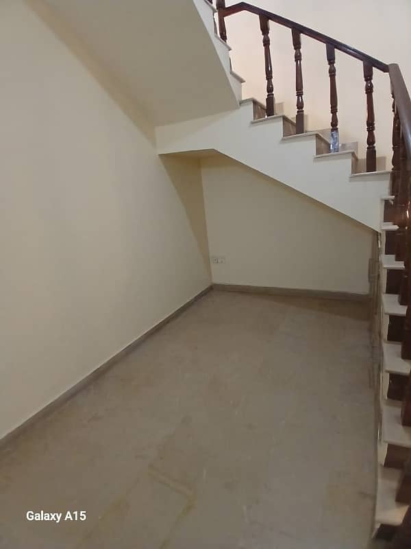 One Unit House For Sale In Sweet Homes, Gulistan e Jauhar Block 19 17