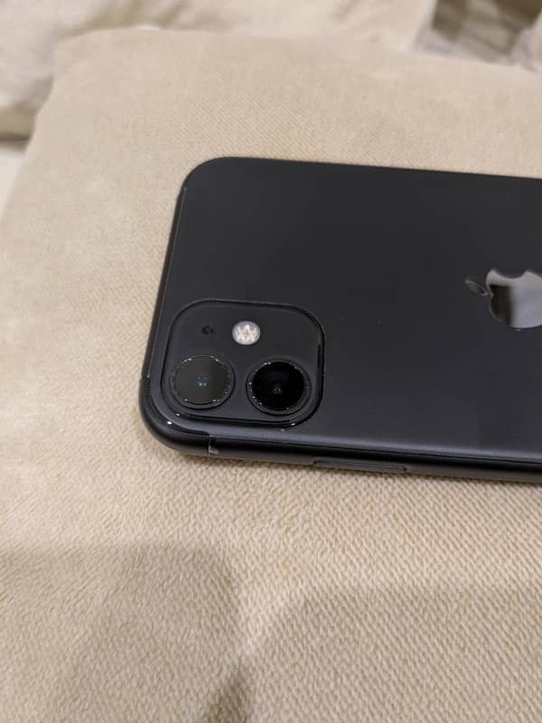 Apple iPhone 11 64GB Black 10/10 New Condition Non PTA JV 100% Health 6