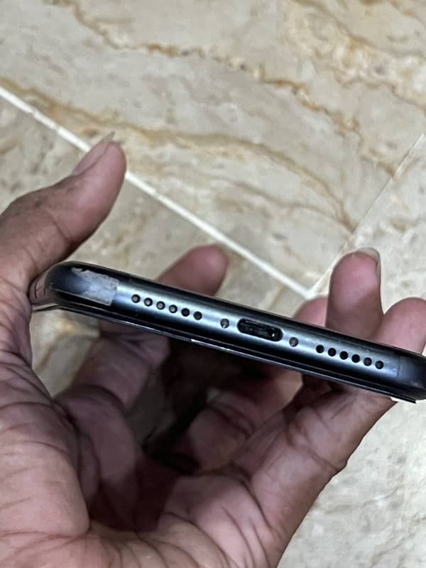 Iphone 11 128 gb With 84 Health Exchange Possible 14