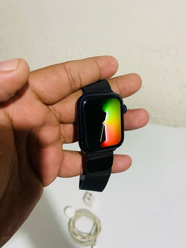 APPLE WATCH SERIES 6 (44MM) CHARGER NEW CONDITION 3