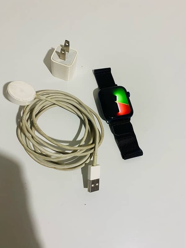 APPLE WATCH SERIES 6 (44MM) CHARGER NEW CONDITION 5