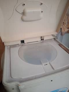 washing machine and dryer both are in perfect working cpndition