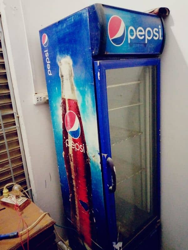 Pepsi fridge For sale 0