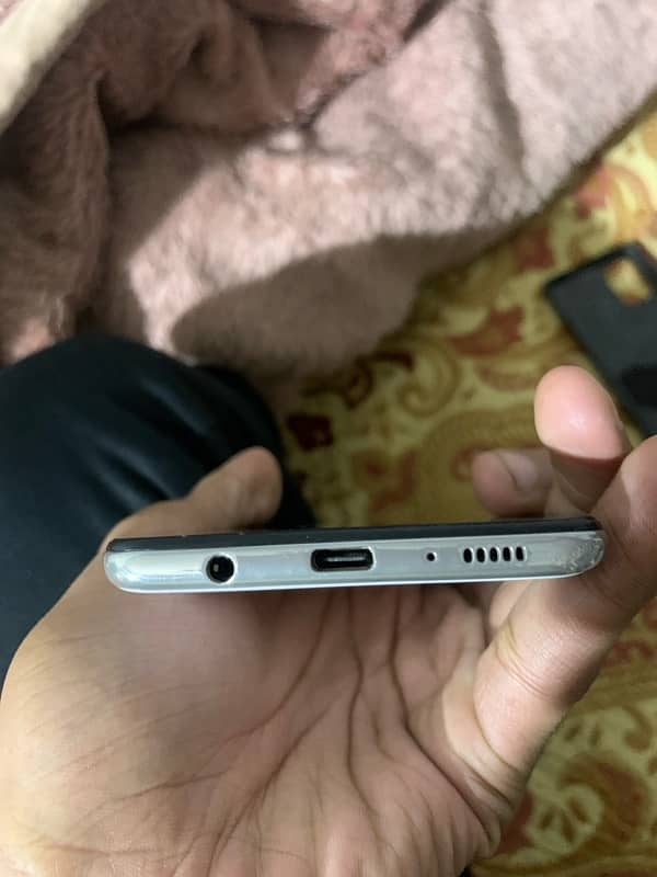 samsung galaxy a71 pta with box and charger exchange possible 2