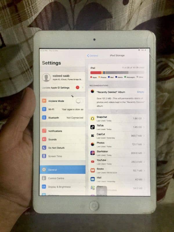 ipad mini 2 good cond. . . . 2