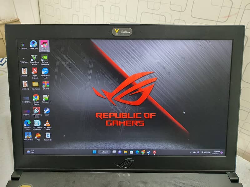 ASUS ROG CORE I7 8GEN GTX 6GB RGB KEY 10BY9 13