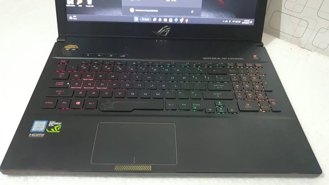 ASUS ROG CORE I7 8GEN GTX 6GB RGB KEY 10BY9 17