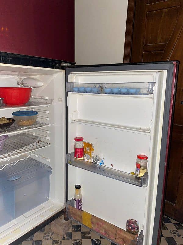 Refrigerator full size Haier 2