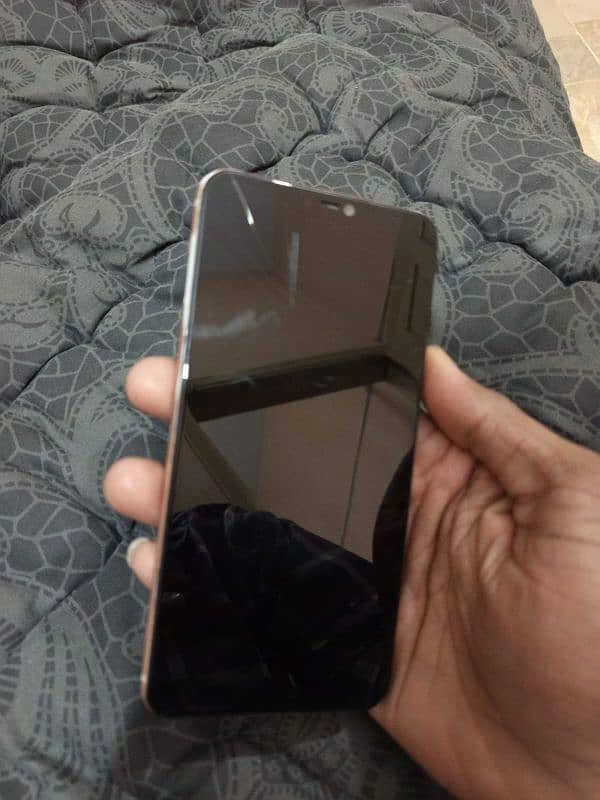 VIVO Y85 4 GB 64 GB Dual Sim 4